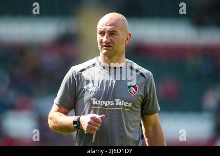 Leicester, Großbritannien. 30. April 2022. Leicester Tigers Head Coach Steve Borthwick während des Gallagher Premiership Rugby-Spiels zwischen Leicester Tigers und Bristol Rugby am 30. April 2022 im Mattioli Woods Welford Road Stadium, Leicester, Großbritannien. Foto von Simon Hall. Nur zur redaktionellen Verwendung, Lizenz für kommerzielle Nutzung erforderlich. Keine Verwendung bei Wetten, Spielen oder Veröffentlichungen einzelner Clubs/Vereine/Spieler. Kredit: UK Sports Pics Ltd/Alamy Live Nachrichten Stockfoto