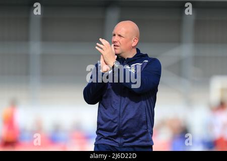 Matt Grey Manager von Sutton United begrüßt die Unterstützung. Stockfoto