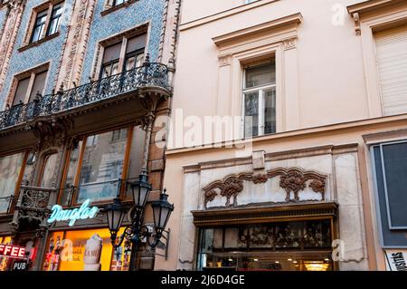 Das Thonet-Haus des berühmten Architekten Ödön Lechner auf Vací in Budapest, Ungarn. Stockfoto