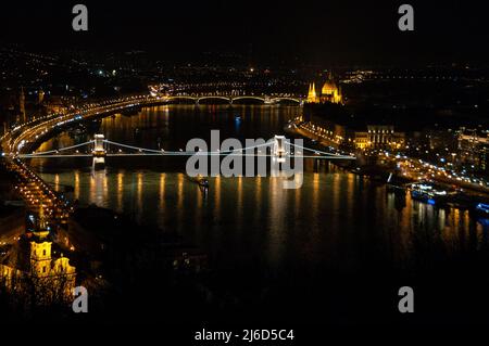 Donau von der Citadella auf der Budaer Seite von Budapest, Ungarn. Stockfoto