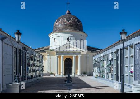 Nischen in den Mauern des Friedhofs in der Stadt Xativa, Jativa, Provinz Valencia, Comunidad Valenciana, Spanien, Europa Stockfoto