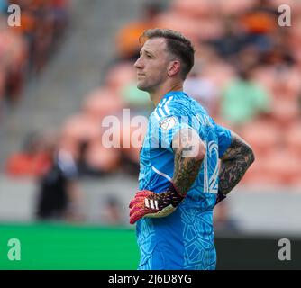 Houston, Texas, USA. 30. April 2022: Houston Dynamo-Torwart Steve Clark (12) vor dem Start eines Major League Soccer-Spiels zwischen dem Houston Dynamo und dem Austin FC am 30. April 2022 in Houston, Texas. (Bild: © Scott Coleman/ZUMA Press Wire) Bild: ZUMA Press, Inc./Alamy Live News Stockfoto