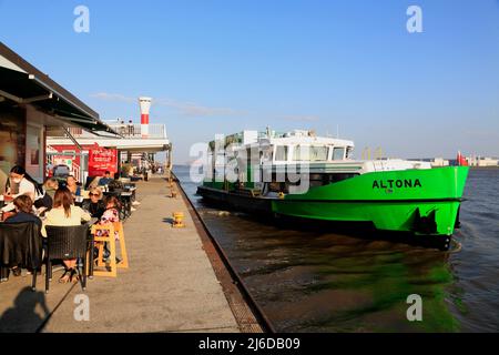 Blankenese, Elbe-Pier mit Restaurant FISCHclub Blankenese, Hamburg, Deutschland, Europa Stockfoto