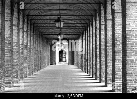 DIE GALERIE DER ALTEN ODER "GRAND CORRIDOR" SABBIONETA, UNESCO-WELTKULTURERBE. Stockfoto