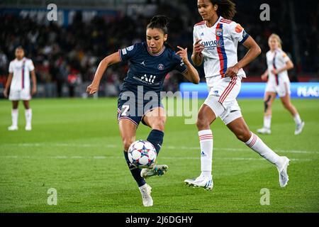 Paris, Frankreich. 30. April 2022. Sakina Karchaoui während der UEFA Women's Champions League, Halbfinals, 2.-Bein-Fußballspiel zwischen Paris Saint-Germain (PSG) und Olympique Lyonnais (OL) am 30. April 2022 im Stadion Parc des Princes in Paris, Frankreich. Kredit: Victor Joly/Alamy Live Nachrichten Stockfoto