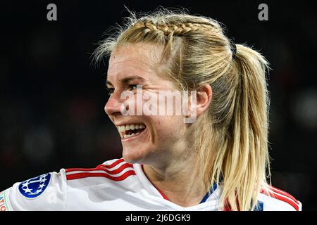 Paris, Frankreich. 30. April 2022. Ada Hegerberg während der UEFA Women's Champions League, Halbfinals, Fußballspiel mit 2. Beinen zwischen Paris Saint-Germain (PSG) und Olympique Lyonnais (OL) am 30. April 2022 im Stadion Parc des Princes in Paris, Frankreich. Kredit: Victor Joly/Alamy Live Nachrichten Stockfoto