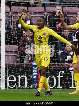 Tynecastle Park Edinburgh, Schottland, 30.. April 22. Heart of Midlothian vs Ross County Cinch Premiership Match. Dejection for Ross County & Regan Charles-Cook (17) nach Stürmer, Jordan White, unerlaubtes Tor Kredit: eric mccowat/Alamy Live News Stockfoto