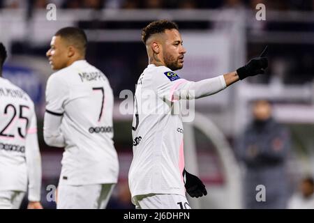 Clermont-Ferrand, Frankreich - 09. April: Neymar Junior von Paris Saint Germain feiert seinen Hattrick während des Ligue 1 Uber Eats-Matches zwischen Clermon Stockfoto