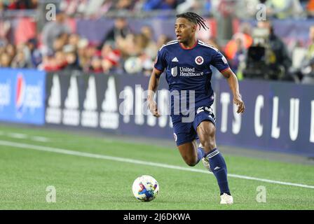Foxborough, MA, USA. 30. April 2022; Foxborough, MA, USA; New England Revolution Stürmer DeJuan Jones (24) in Aktion während eines MLS-Matches zwischen Inter Miami FC und New England Revolution im Gillette Stadium. Anthony Nesmith/CSM Credit: CAL Sport Media/Alamy Live News Stockfoto
