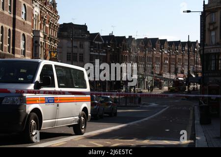 Eine Auswahl von Fotos, die in der Nacht der Londoner Krawalle an der Clapham Junction 2011 aufgenommen wurden. Stockfoto