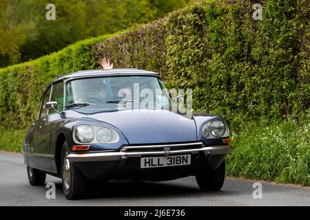 1973 Citroën DS 23 EFI Pallastaking part in the classic cars springtime Rotary Club Charity 'Wye Run' through Wales and the Wye Valley. Stockfoto