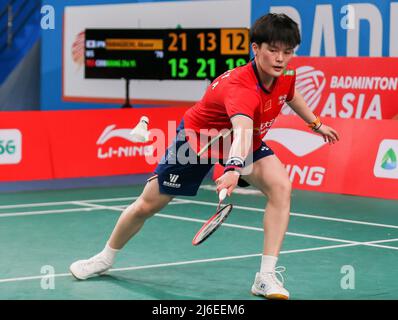 Manila, Philippinen. 30. April 2022. Wang Zhiyi aus China kehrt beim Finale der Frauen im Einzel gegen Yamaguchi Akane aus Japan bei den Badminton Asia Championships 2022 in Manila, Philippinen, am 30. April 2022 zurück. Quelle: Rouelle Umali/Xinhua/Alamy Live News Stockfoto