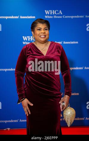 April Ryan kommt am Samstag, den 30. April 2022, zum Jahresessen der White House Correspondenents Association 2022 im Washington Hilton Hotel an. Dies ist das erste Mal seit 2019, dass die WHCA aufgrund der COVID-19-Pandemie ihr jährliches Abendessen veranstaltet. Kredit: Rod Lamkey / CNP /MediaPunch Stockfoto