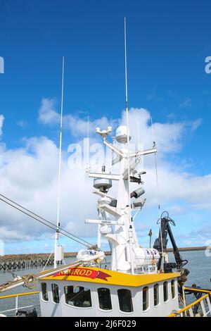 Fischerboote im Amble Harbour, Northumberland Spring 2022 Stockfoto