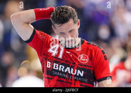 01. Mai 2022, Schleswig-Holstein, Kiel: Handball: Bundesliga, THW Kiel - MT Melsungen, Matchday 28, Wunderino Arena. Melsungen's Alexander Petersson reagiert enttäuscht nach der Niederlage in Kiel. Foto: Frank Molter/dpa Stockfoto