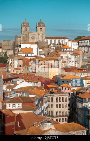 Blick auf das historische Zentrum von Porto, Portugal. Stockfoto