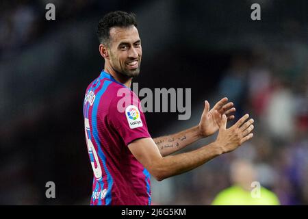 Barcelona, Spanien. 01.. Mai 2022. Sergio Busquets vom FC Barcelona feiert nach dem Scoring der 2-0 während der La Liga Spiel zwischen FC Barcelona und RCD Mallorca gespielt im Camp Nou Stadium am 01. Mai 2022 in Barcelona, Spanien. (Foto von Sergio Ruiz / PRESSINPHOTO ) Kredit: PRESSINPHOTO SPORTAGENTUR/Alamy Live News Stockfoto