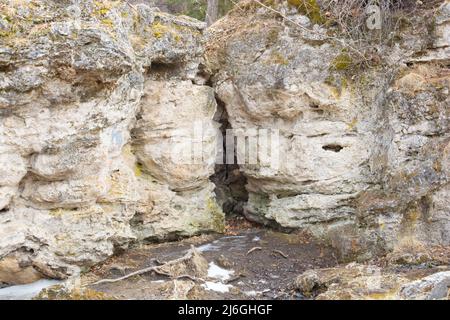 Spring Rock Formation from Minerals - Stream Rock Carved Stockfoto