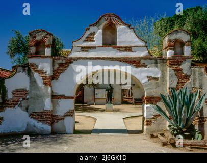 Entry, Mission San Miguel, San Miguel, San Luis Obispo County, Kalifornien Stockfoto