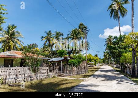 Abgelegenes Dorf auf der Insel Ndao (Pulau Ndao oder Rai Dhao), Provinz East Nusa Tenggara, Indonesien Stockfoto