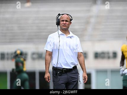 April 23 2022: Baylor trägt Cheftrainer Dave Aranda während des NCAA Spring Scrimmage Football-Spiels im McLane Stadium in Waco, Texas. Matthew Lynch/CSM Stockfoto