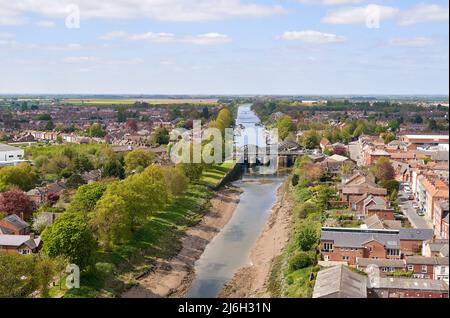 Panoramablick auf Boston und den Fluss Witham, der durch Boston, Lincolnshire, Großbritannien führt Stockfoto