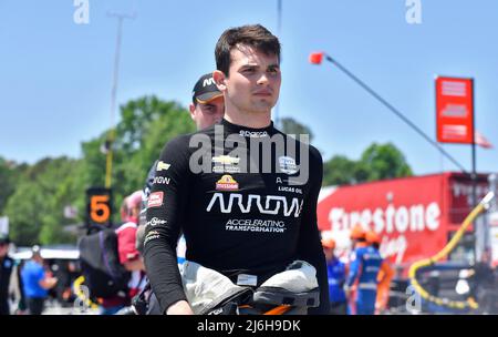 01. Mai 2022: Arrow McLaren SP-Chevrolet-Fahrer Pato OÕWard geht vor dem Start des Honda Indy Grand Prix von Alabama in der NTT IndyCar Series im Barber Motorsports Park in Leeds, AL, die Boxengasse hinunter. Austin McAfee/CSM Stockfoto