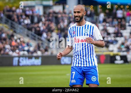 Odense, Dänemark. 01., Mai 2022. Issam Jebali (7) von ob beim Superliga-Spiel 3F zwischen Odense Boldklub und Aarhus GF im Nature Energy Park in Odense. (Foto: Gonzales Photo - Kent Rasmussen). Stockfoto