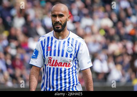 Odense, Dänemark. 01., Mai 2022. Issam Jebali (7) von ob beim Superliga-Spiel 3F zwischen Odense Boldklub und Aarhus GF im Nature Energy Park in Odense. (Foto: Gonzales Photo - Kent Rasmussen). Stockfoto