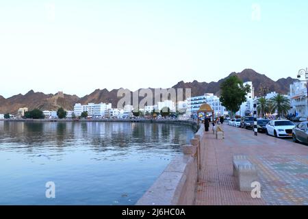 März 15 2022 - Maskat, Oman, Mittlerer Osten: Blick auf die Küste des Distrikts Muttrah Stockfoto