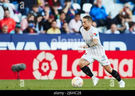 21.. April 2022; Estadio Ciutat de Valencia, Valencia, Spanien; La Liga Santander, Levante UD gegen den FC Sevilla; Papu Gomez vom FC Sevilla Stockfoto