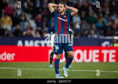 21.. April 2022; Estadio Ciutat de Valencia, Valencia, Spanien; La Liga Santander, Levante UD gegen den FC Sevilla; Roberto Soldado von Levante UD Stockfoto