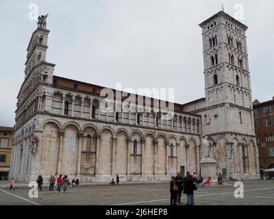 San Michele in Foro, römisch-katholische Basilikumkirche, Lucca, Toskana, Italien, Europa Stockfoto