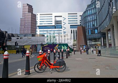 Neues Broadgate-Gebäude aus dem Jahr 1, das derzeit von der Eldon Street und dem Broadgate St Place aus gebaut wird, mit Blick über die Baustelle auf den Broadgate Circle London 5, Großbritannien, KATHY DEWITT Stockfoto