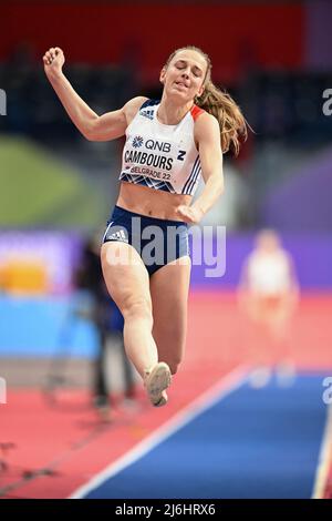 Leonie Cambours nimmt an den Hallenweltmeisterschaften in Belgrad 2022 im Hochsprung des Fünfkampfs Teil. Stockfoto