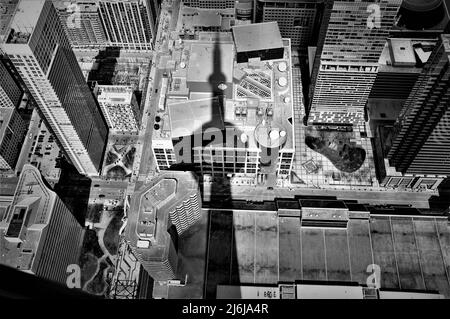 CN Tower Schatten über der Stadt Toronto Stockfoto