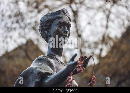 Luxemburg/April 2022: Statue der Großherzogin Charlotte im Stadtzentrum Stockfoto