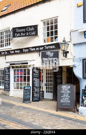 Großes Fisch- und Chiprestaurant am Meer, Scarborough, Yorkshire, Großbritannien 2022 Stockfoto