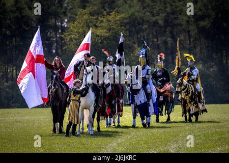 Die Ritter von Mittelengland treten am 30.. April 2022 im Blenheim Palace auf Stockfoto