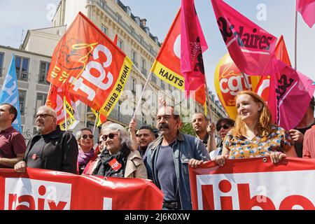 Philippe Martinez (CGT) nimmt an der Demonstration am 1. Mai 2022 in Paris, Frankreich, Teil. Stockfoto