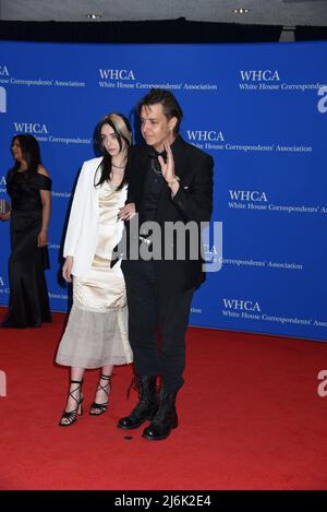 Gast, Julian Casablancas bei der Ankunft für das White House Correspondenten Dinner 2022, Washington Hilton Hotel, Washington, DC 30. April 2022. Foto: Quoin Pics/Everett Collection Stockfoto