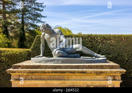 Statue in Blenheim Palace gardens Stockfoto