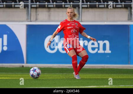 Linkoping, Schweden, 2. 2022. Mai, Nathalie Hoff Persson (8 Orebro) während des Spiels in der Schwedischen Liga OBOS Damallsvenskan am 2. 2022. Mai zwischen Linkoping und Orebro in der Linkoping Arena in Linkoping, Schweden Peter Sonander/SPP Stockfoto