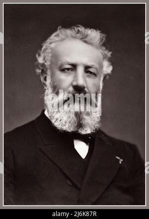 JULES VERNE Etienne Carjat's Foto von Jules Verne in Nantes aus der Société de Géographie, Pariser Kopie des Jahres 2, Ausgabe 11 des Paris-Artiste Woodburytype, Date pubished c. 9. Februar 1884. Stockfoto