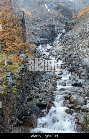 Alte stillstehende Minenanlagen in Greenside und Beck, Glenridding, Cumbria, Großbritannien Stockfoto