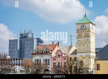 Historische Gebäude am Masaryk-Platz in der Stadt Karviná, Mährisch-Schlesische Region, Tschechische Republik Stockfoto