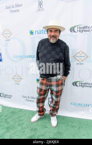 OLUCA Lake, Kalifornien, USA, 02/05/2022, Toluca Lake, USA. 02.. Mai 2022. George Lopez nimmt an George Lopez Foundation 15. Annual Celebrity Golf Tournament im Lakeside Country Club, Toluca Lake, CA am 2. Mai 2022 Teil.Quelle: Eugene Powers/Alamy Live News Stockfoto