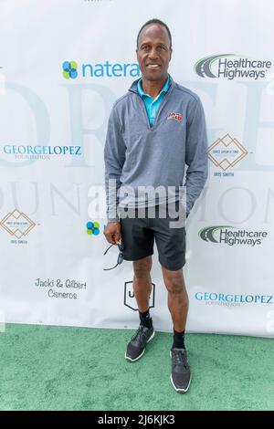 OLUCA Lake, Kalifornien, USA, 02/05/2022, Toluca Lake, USA. 02.. Mai 2022. Willie Gault nimmt am 2. Mai 2022 an der George Lopez Foundation 15. Annual Celebrity Golf Tournament im Lakeside Country Club, Toluca Lake, CA Teil. Quelle: Eugene Powers/Alamy Live News Stockfoto