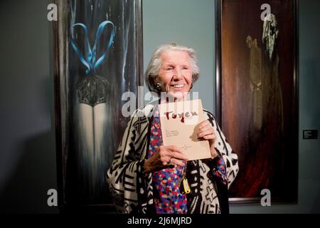 +++FILE PHOTO+++Museum Kampa in Prag eröffnet eine Ausstellung des surrealistischen Malers Toyen anlässlich des bevorstehenden Geburtstages seiner Gründerin, Kunstsammlerin und Stifterin der Kunst Meda Mladkova (im Bild) in Prag, Tschechische Republik, 4. September 2015. MEDA Mladkova feiert am 8. September ihren 96.. Geburtstag. (CTK Photo/Vit Simanek) die tschechische Kunsthistorikerin, Sammlerin und Mäzenin Meda Mladkova starb im Alter von 102 Jahren an gesundheitlichen Problemen im Zusammenhang mit ihrem hohen Alter in den frühen Morgenstunden, wie die von ihr gegründete Jan and Meda Mladek Foundation und das Kampa Museum in einer Pressemitteilung in tschechischer Sprache bekannt gaben Stockfoto