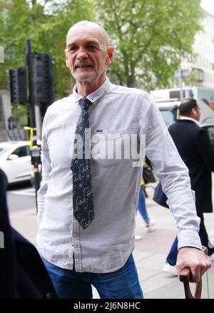 Lance O'Connor vor dem Westminster Magistrates' Court, London, wo er wegen Belästigung des Abgeordneten Peter Kyle am 20. Oktober letzten Jahres auf dem Parliament Square auftritt. Bilddatum: Dienstag, 3. Mai 2022. Stockfoto